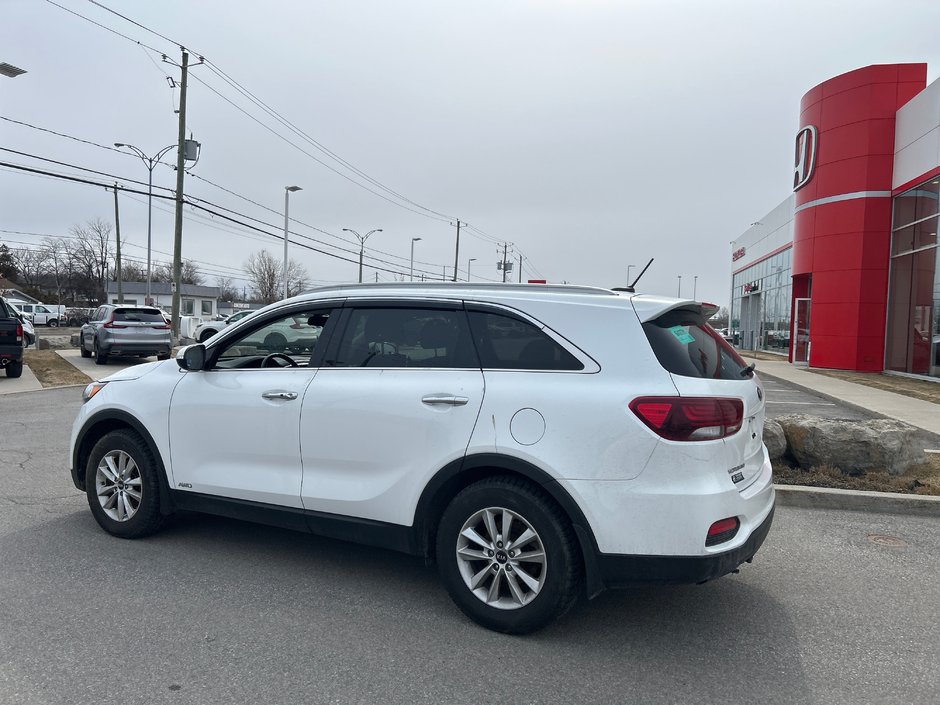 Kia Sorento LX 2019-3