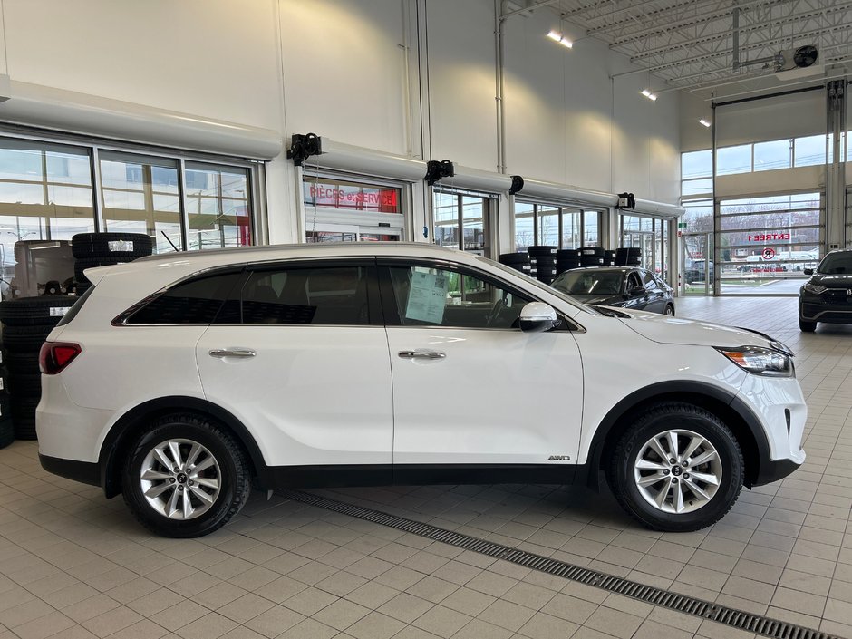 Kia Sorento LX 2019-3
