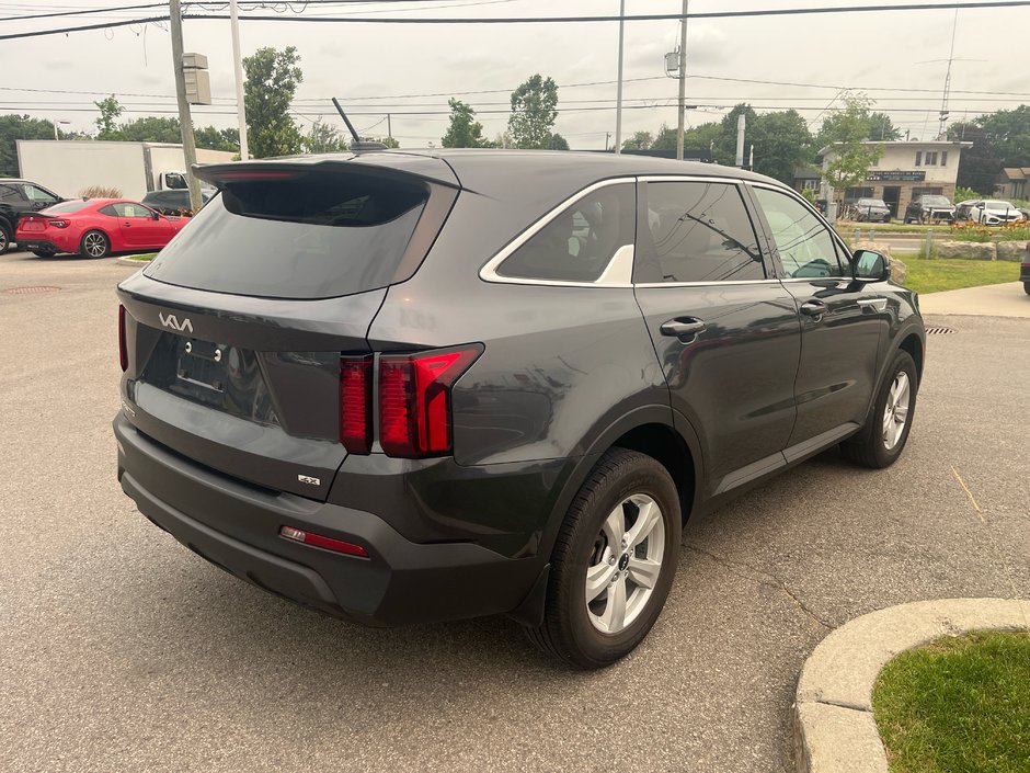 2023 Kia Sorento LX+-4