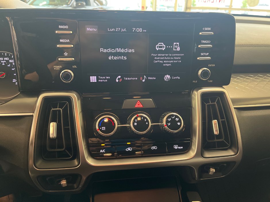 Kia Sorento LX+ 2023-18