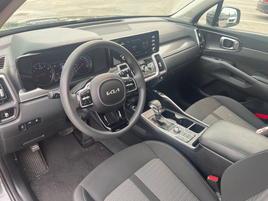 2023 Kia Sorento LX+-8