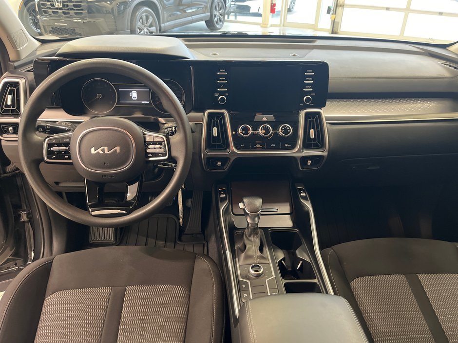 Kia Sorento LX+ 2023-14
