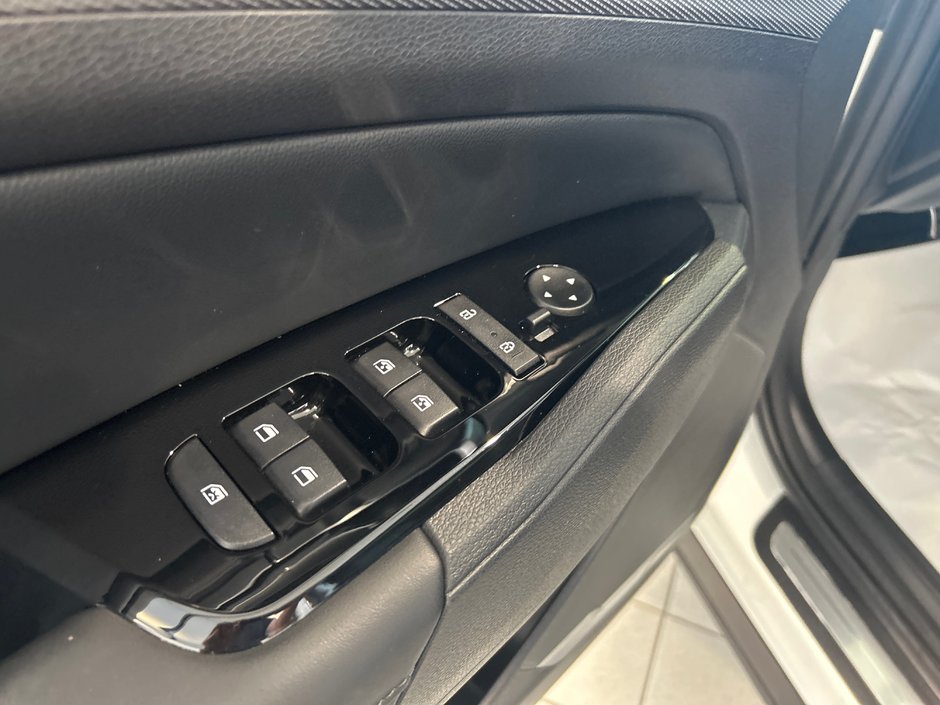 Kia Sportage EX Premium 2025-23