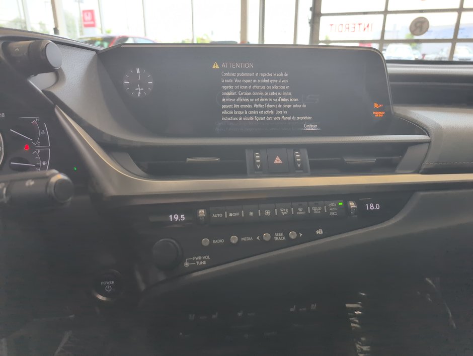 Lexus ES 300h 2019-19