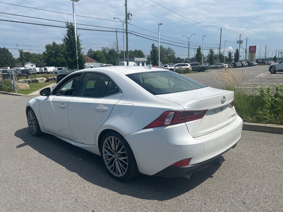 Lexus IS 250  2014-2