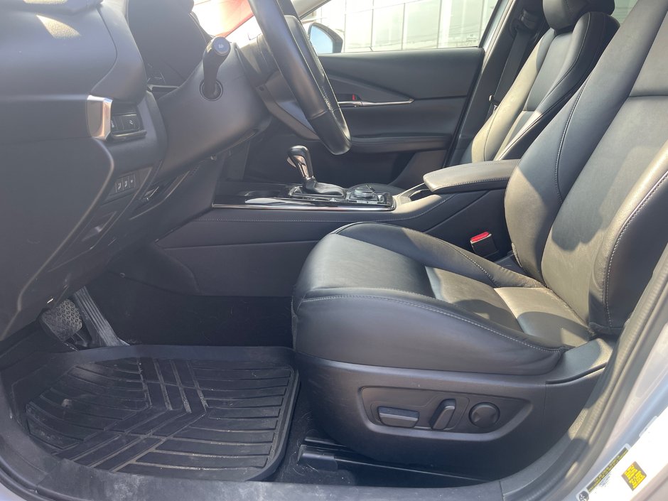 2022 Mazda CX-30 GS Luxury-13