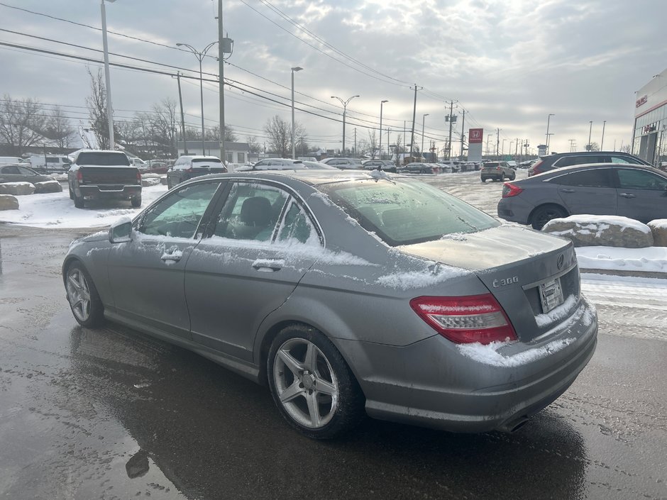 2010 Mercedes-Benz C-Class C 300-2