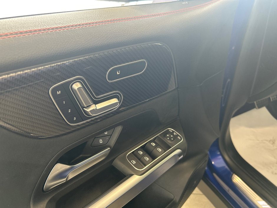 2021 Mercedes-Benz GLB AMG GLB 35-28