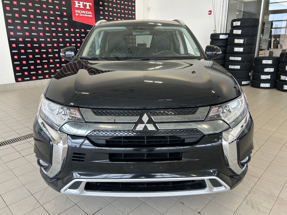 2020 Mitsubishi Outlander PHEV SE-2