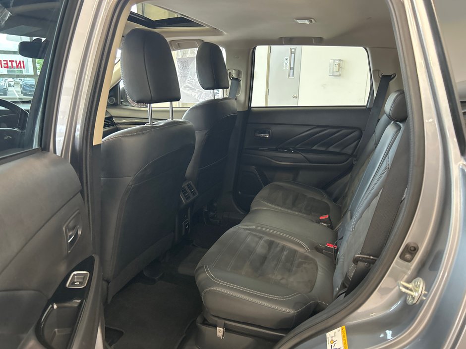 Mitsubishi Outlander PHEV LE 2022-8