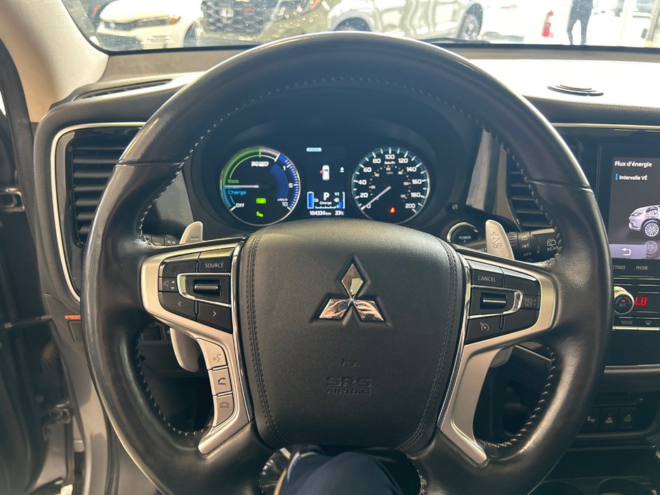 Mitsubishi Outlander PHEV LE 2022-35