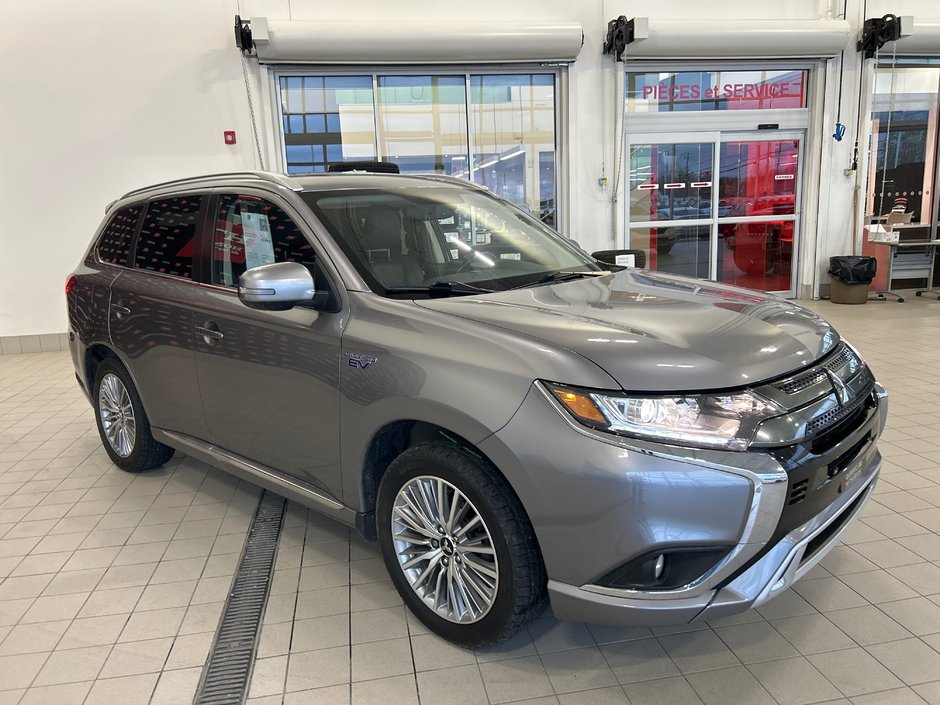 2022 Mitsubishi Outlander PHEV LE-6