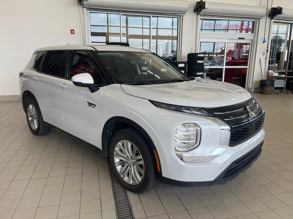 2023 Mitsubishi Outlander PHEV ES-1