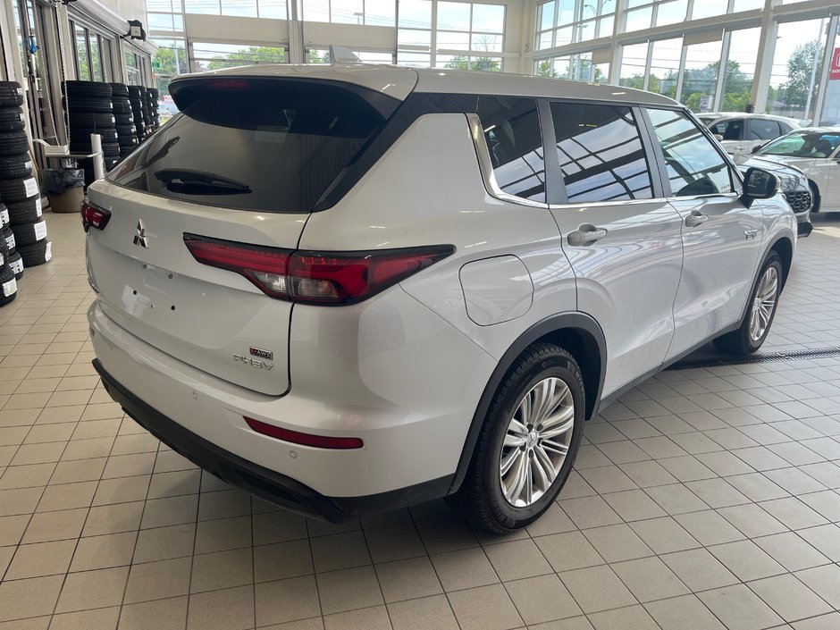 2023 Mitsubishi Outlander PHEV ES-5