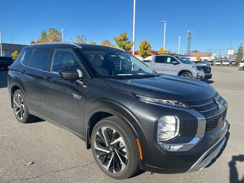 Mitsubishi Outlander Plug-In Hybrid SEL 2025-6