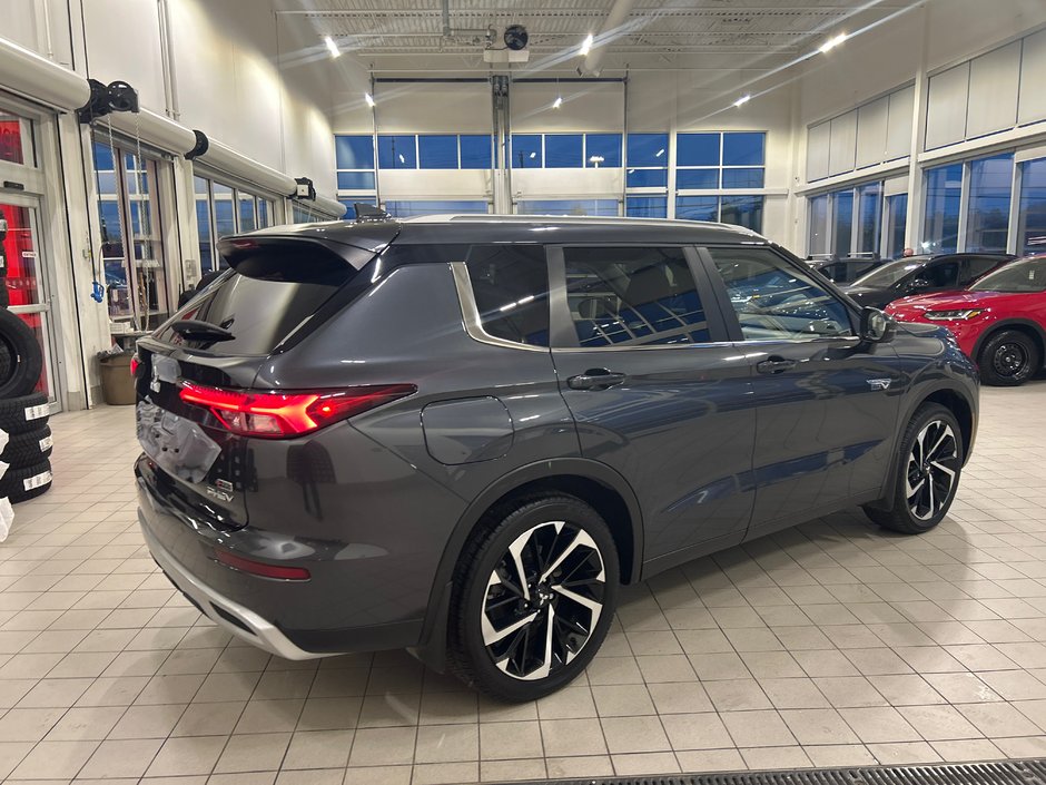 Mitsubishi Outlander Plug-In Hybrid SEL 2025-6