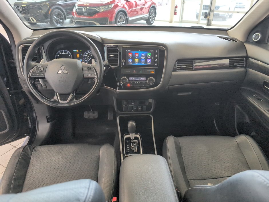 Mitsubishi Outlander GT 2017-15