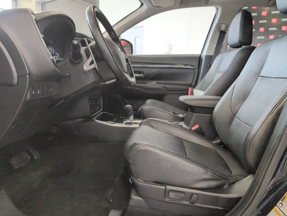 Mitsubishi Outlander GT 2017-11