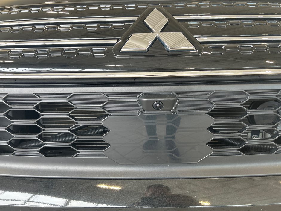Mitsubishi Outlander GT 2023-18