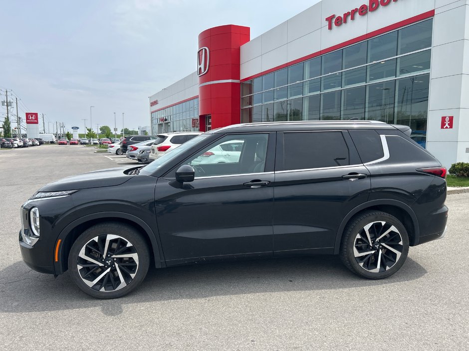2023 Mitsubishi Outlander GT-1