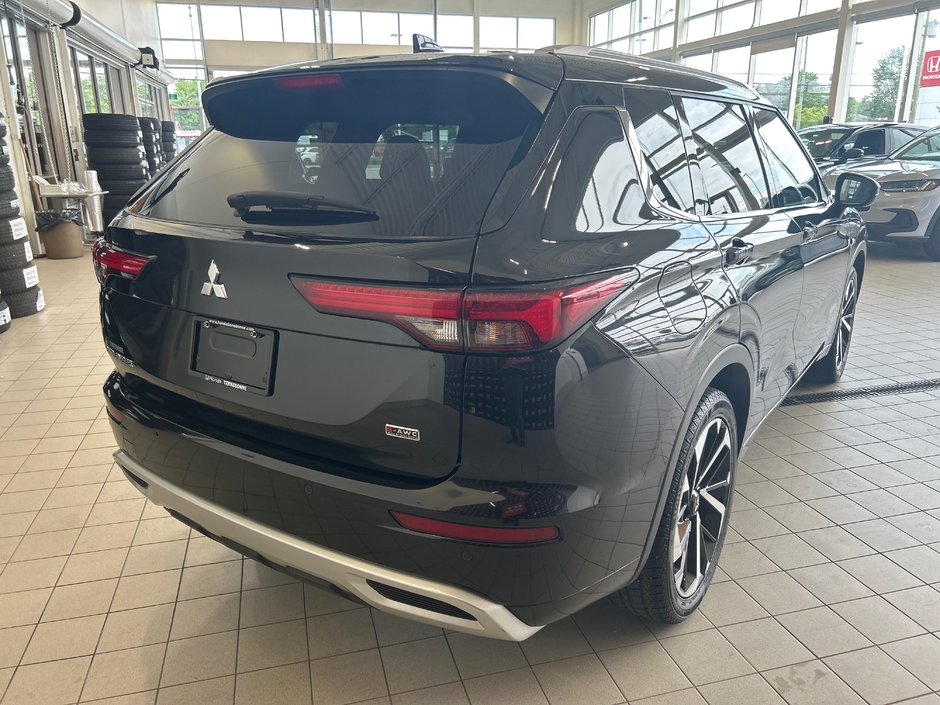 Mitsubishi Outlander GT 2023-5