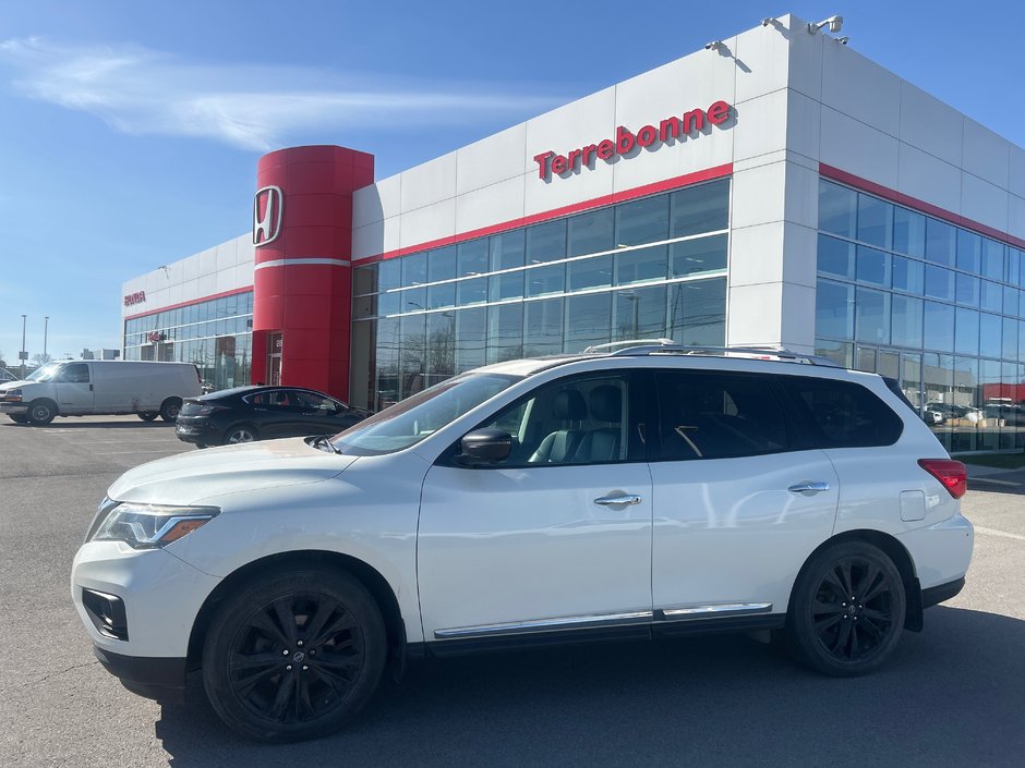 Nissan Pathfinder Platinum 2017-0