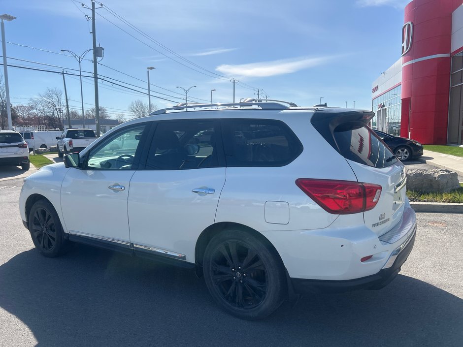 Nissan Pathfinder Platinum 2017-3