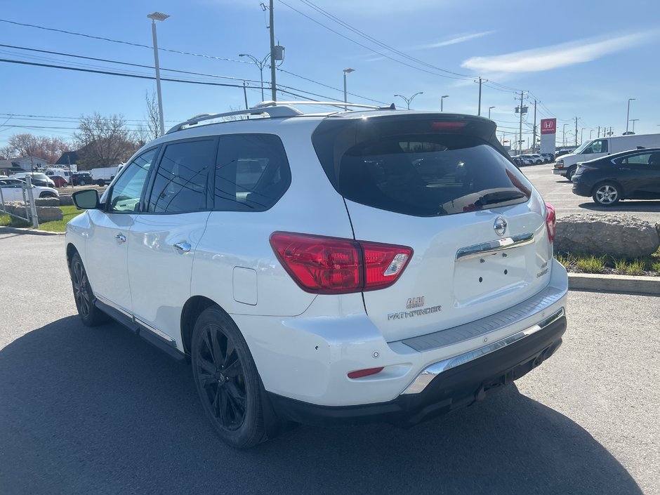 Nissan Pathfinder Platinum 2017-4