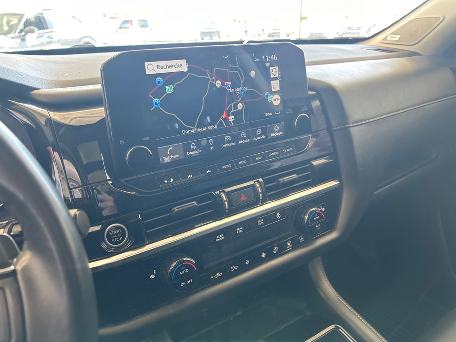 Nissan Pathfinder SL 2022-28