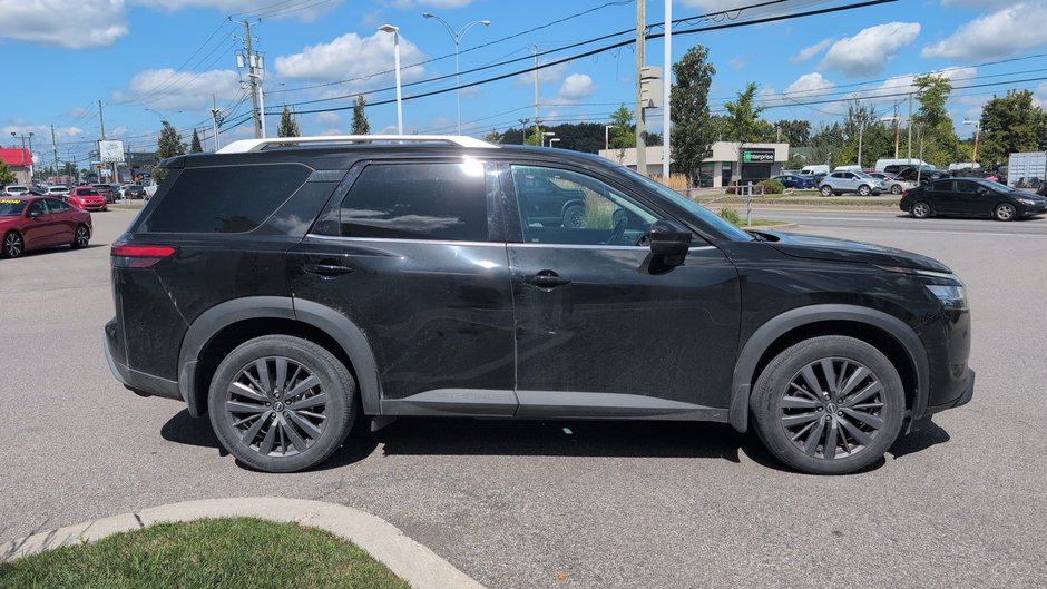 2022 Nissan Pathfinder SL-4