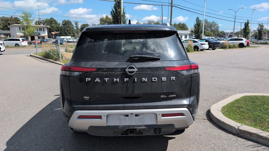 2022 Nissan Pathfinder SL-6