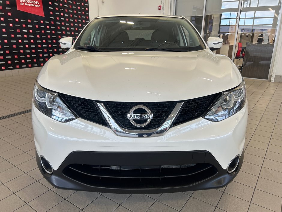 Nissan Qashqai SV 2017-3