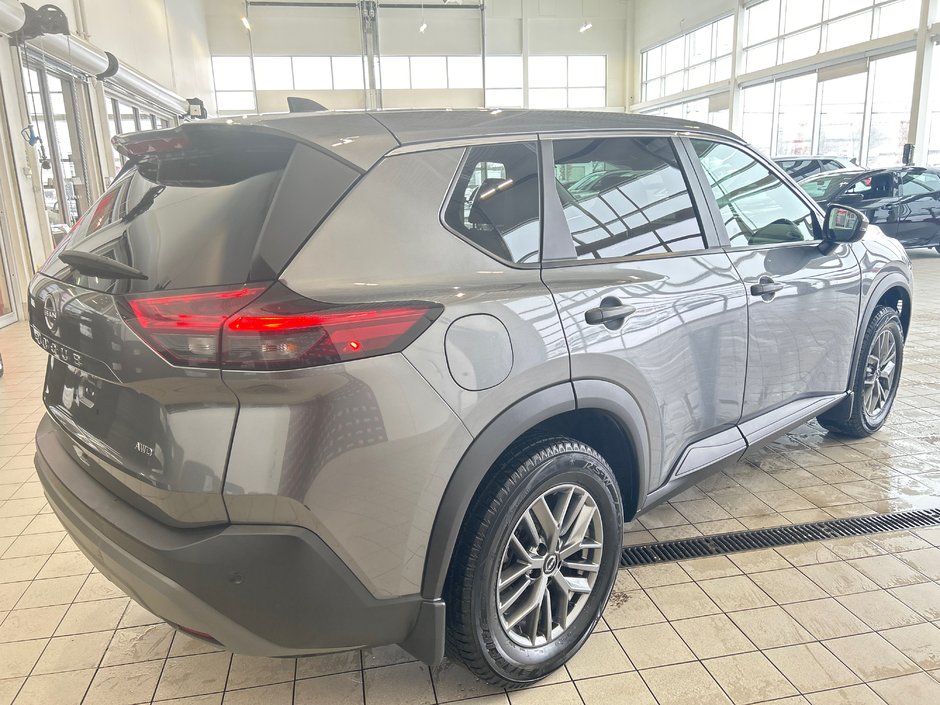 Nissan Rogue S 2022-5