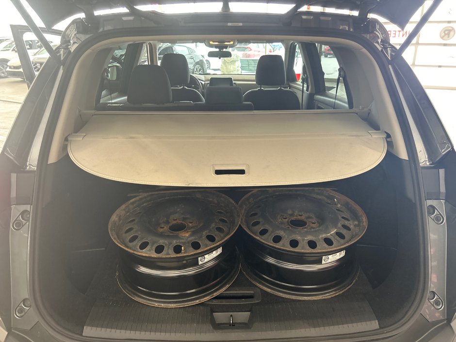 Nissan Rogue S 2022-10