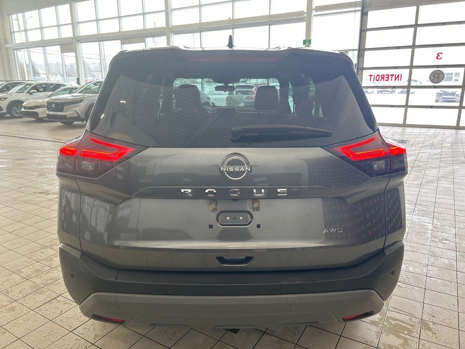 Nissan Rogue S 2022-6