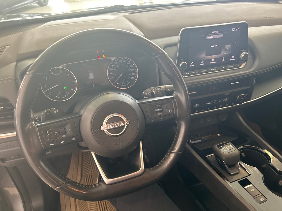 Nissan Rogue S 2022-27