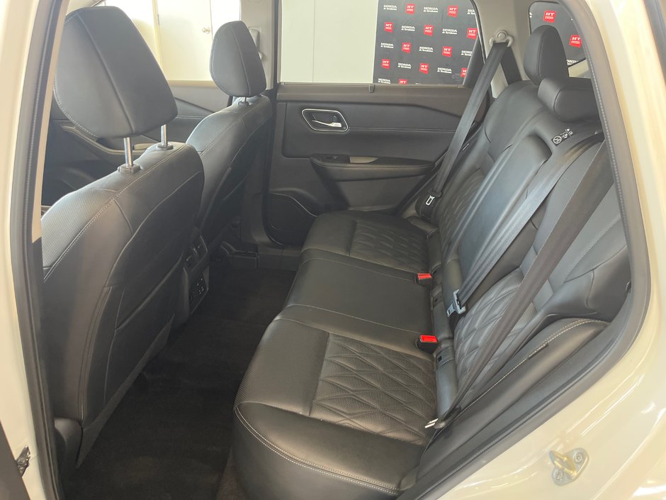 2023 Nissan Rogue Platinum-10