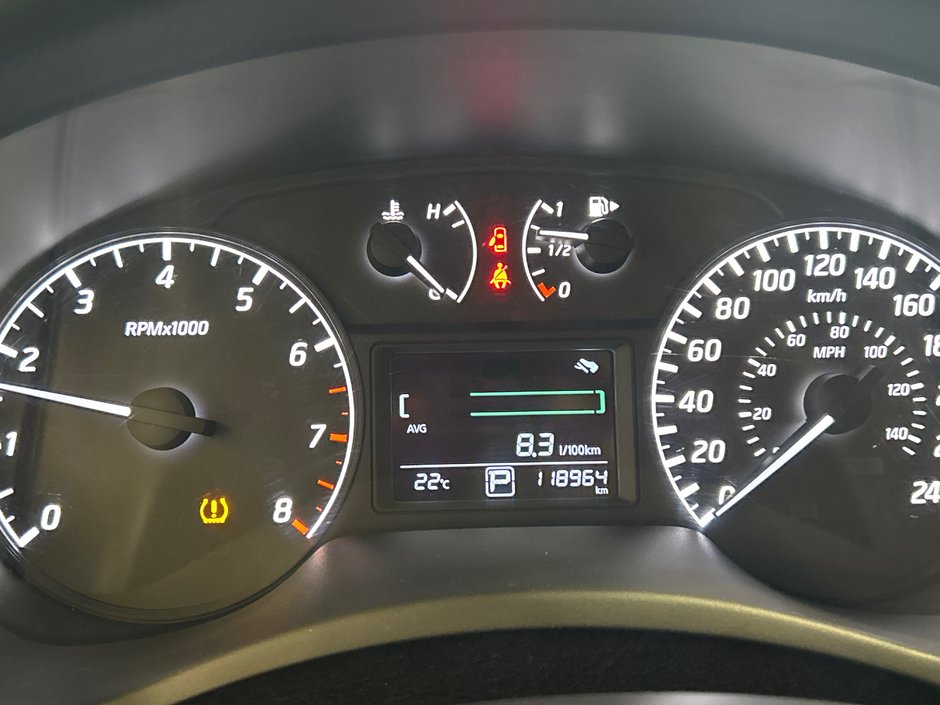 Nissan Sentra S 2016-17