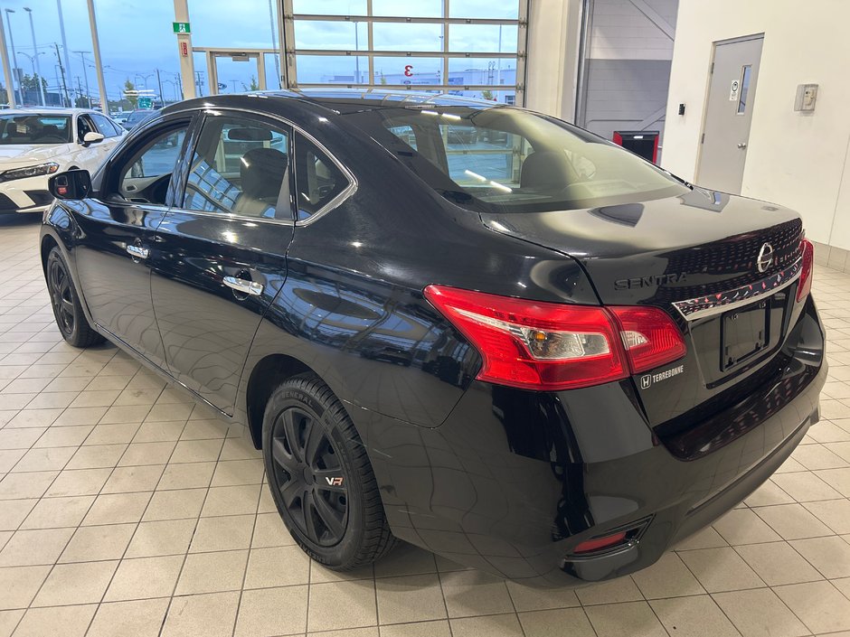 Nissan Sentra S 2016-7