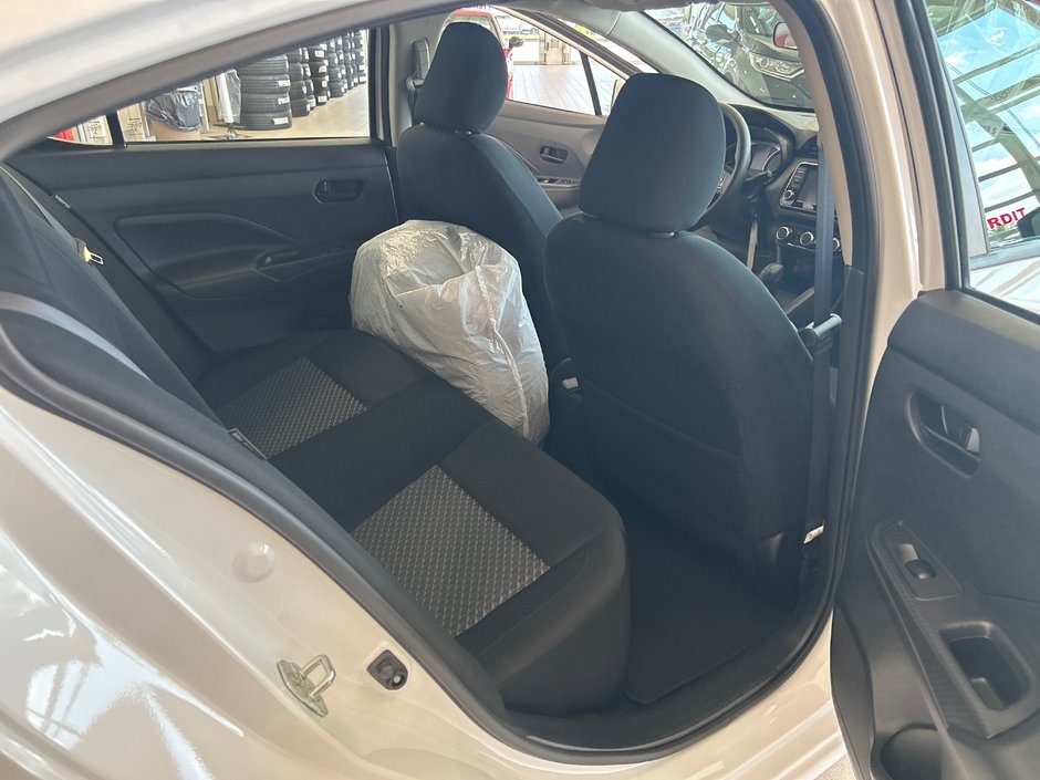 Nissan Versa S 2024-11