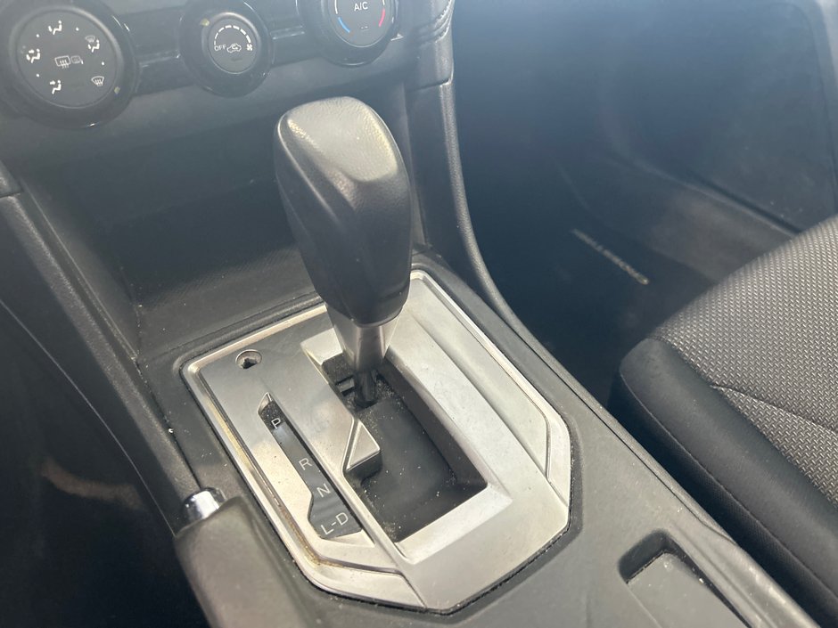 Subaru Crosstrek Convenience 2019-16