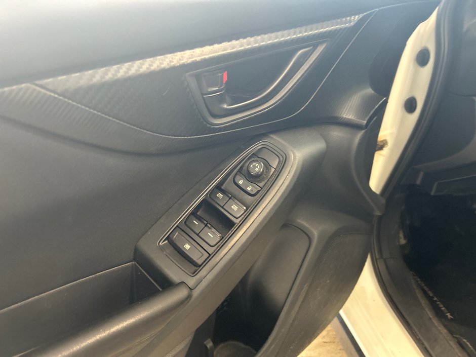 Subaru Crosstrek Convenience 2019-15