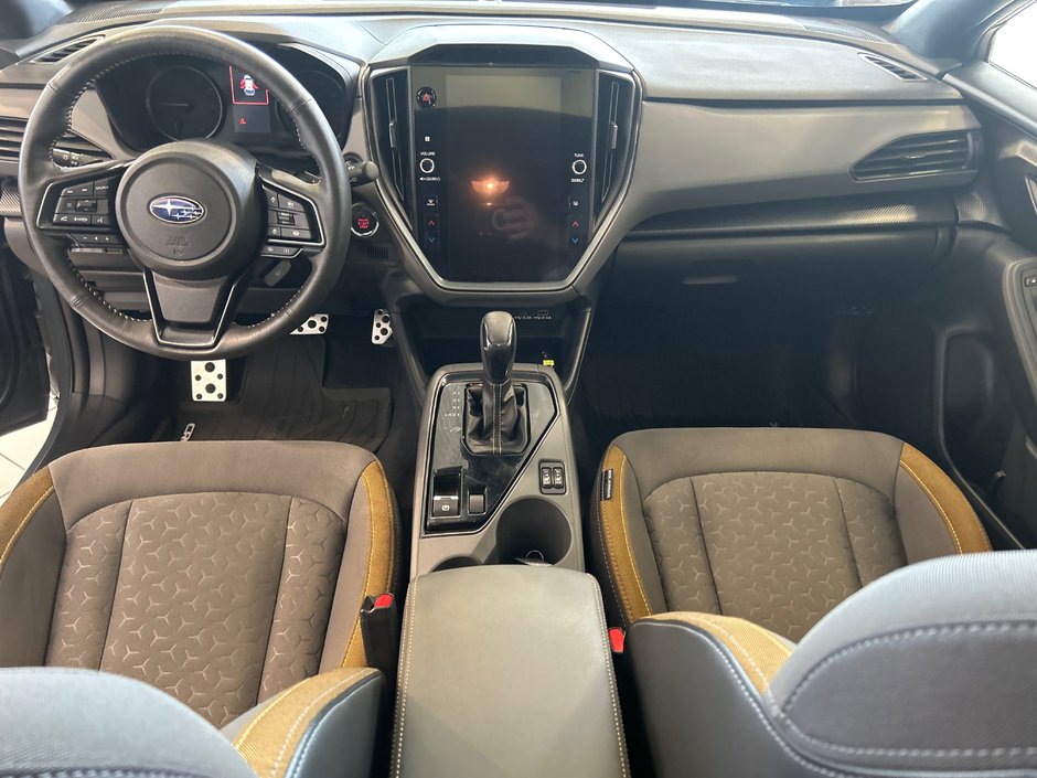 2024 Subaru Crosstrek Onyx-11