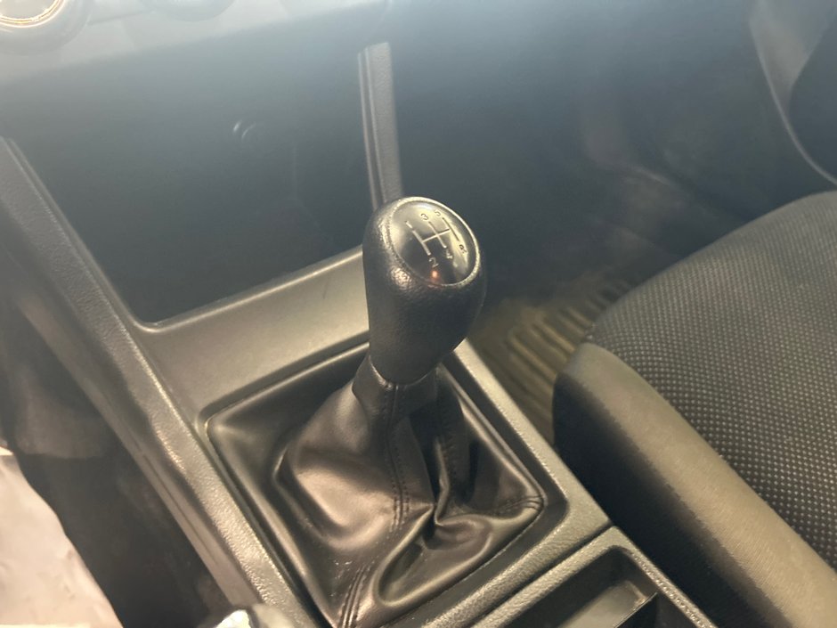 2016 Subaru Impreza 2.0-14