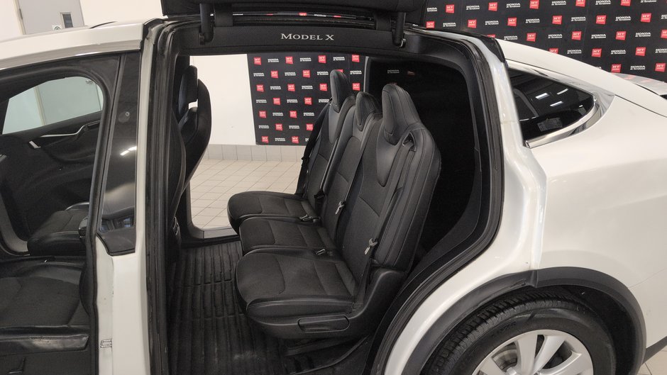 2017 Tesla Model X 75D-16