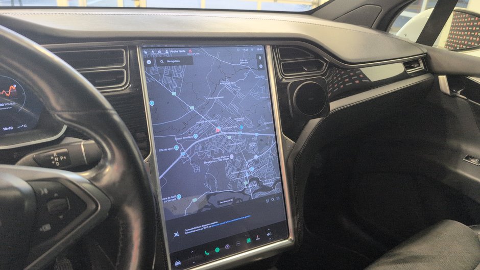 2017 Tesla Model X 75D-21