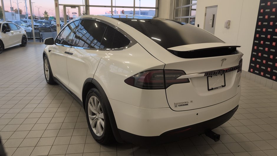 2017 Tesla Model X 75D-6