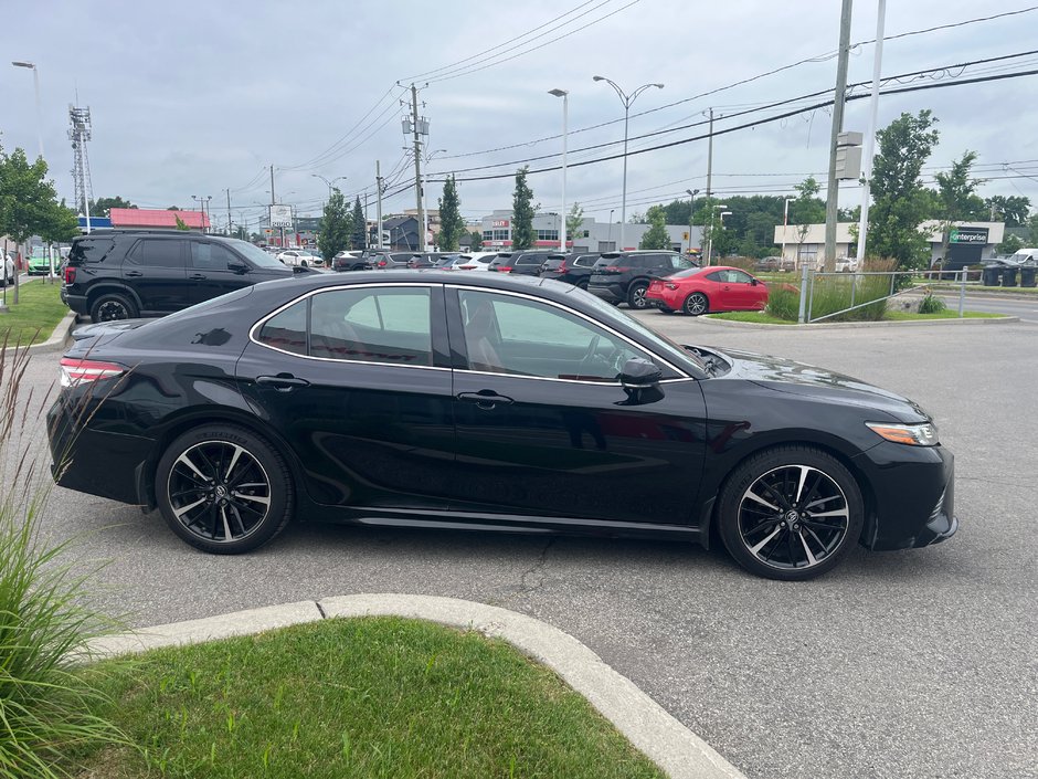 Toyota Camry XSE 2018-4