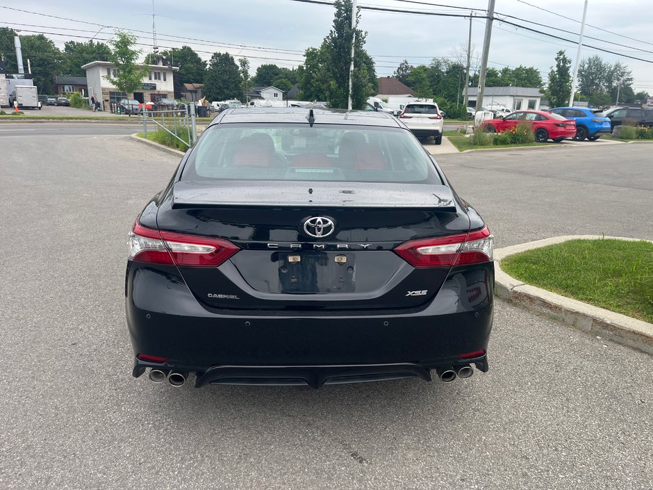 Toyota Camry XSE 2018-7