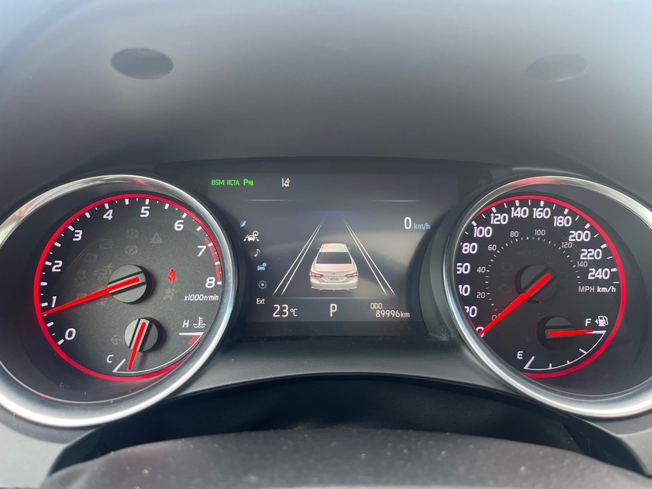 Toyota Camry XSE 2018-10